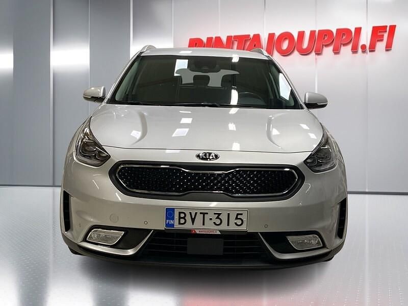 Käytetty Kia Niro 105 HP (77 kW) 2019 Katumaasturi