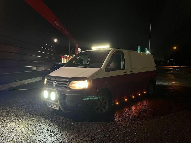 Käytetty 2014 VW Transporter Van | 10 900 € - Kuva 1/3