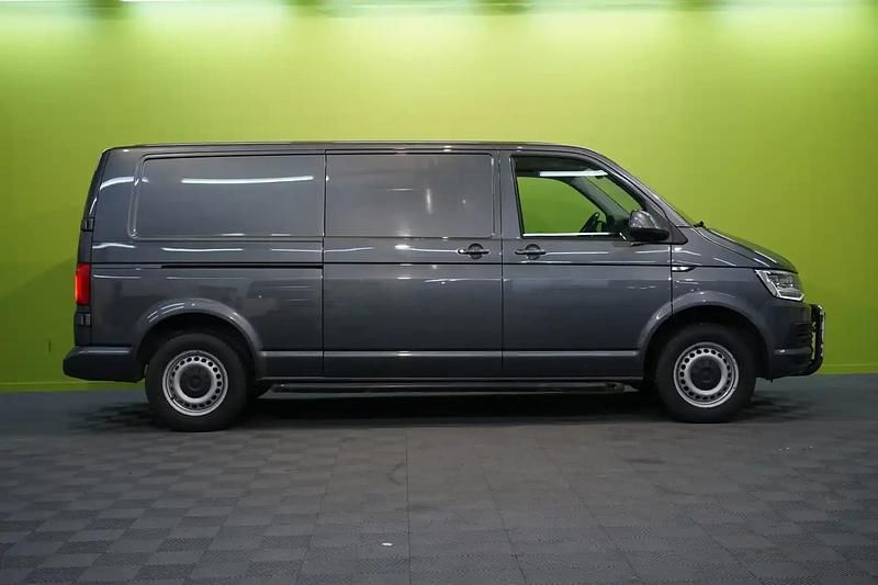 Käytetty VW T6.1 150 HP (110 kW) 2019 Hopea / harmaa Van