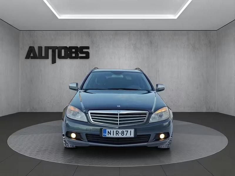 Käytetty Mercedes C220 Classic 136 HP (100 kW) 2008 Farmari