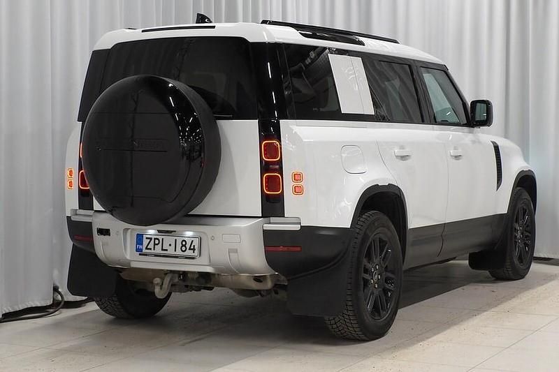 Käytetty Land Rover Defender S 301 HP (221 kW) 2025 Katumaasturi