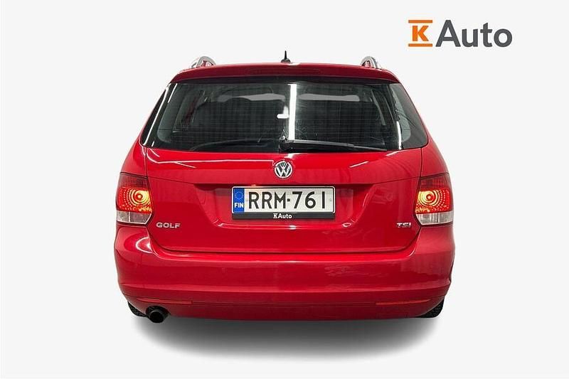 Käytetty VW Golf VII Comfortline 105 HP (77 kW) 2013 Farmari