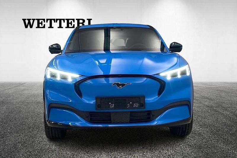 Käytetty Ford Mustang Mach-E Premium 216 kW (294 HP) 2025 Sininen Katumaasturi