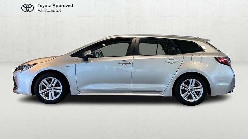 Käytetty Toyota Corolla Active 184 HP (135 kW) 2019 Hopea Farmari