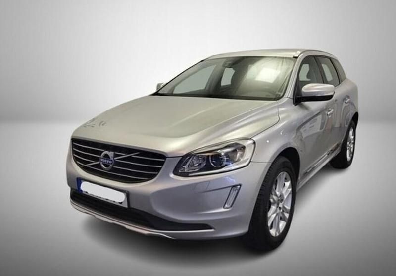 Käytetty Volvo XC60 Summum 181 HP (133 kW) 2015 Hopea Katumaasturi