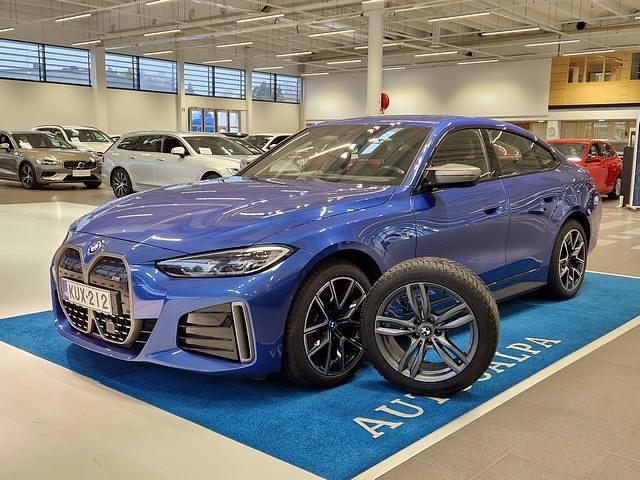 Käytetty BMW i4 M Sport 400 kW (544 HP) 2022 Sininen Sedan