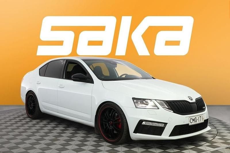 Käytetty Skoda Octavia RS 184 HP (135 kW) 2019 Viistoperä