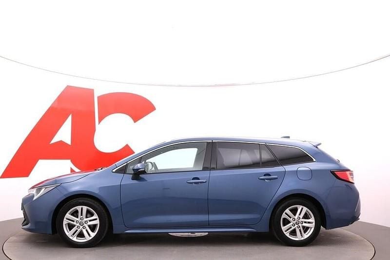 Käytetty Toyota Corolla Edition 122 HP (89 kW) 2022 Sininen Farmari