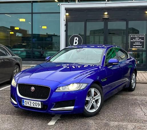 Käytetty 2017 Jaguar XF Sedan | 13 000 € - Kuva 1/4