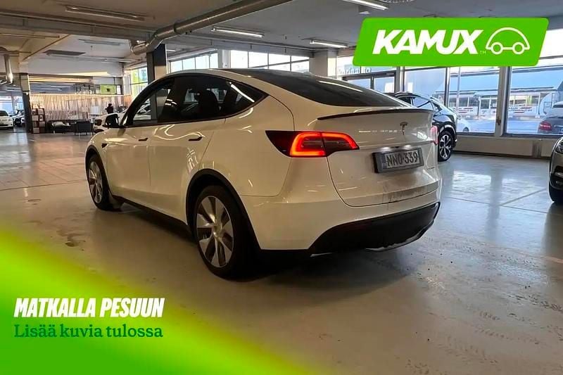 Käytetty Tesla Model Y 378 kW (514 HP) 2024 Valkoinen Katumaasturi