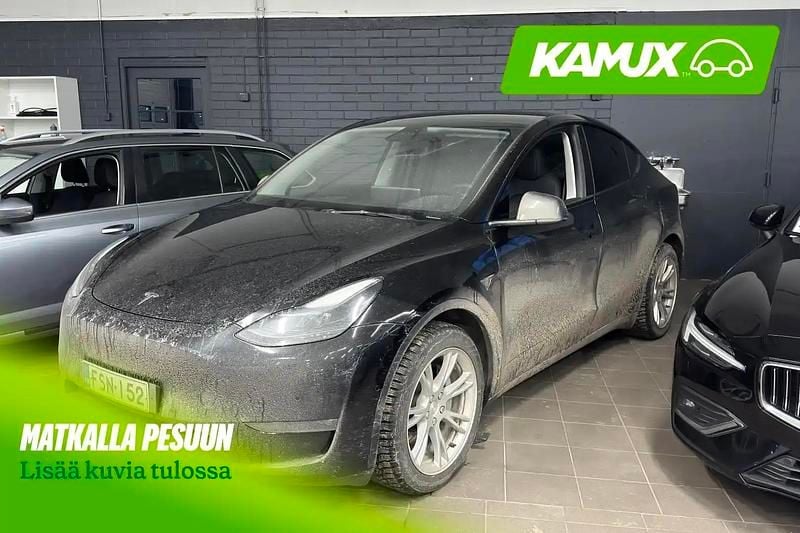 Käytetty Tesla Model Y 258 kW (351 HP) 2022 Musta Katumaasturi