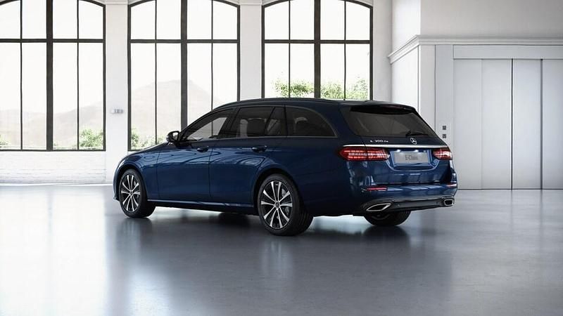 Käytetty Mercedes E300 Avantgarde 194 HP (142 kW) 2020 Farmari