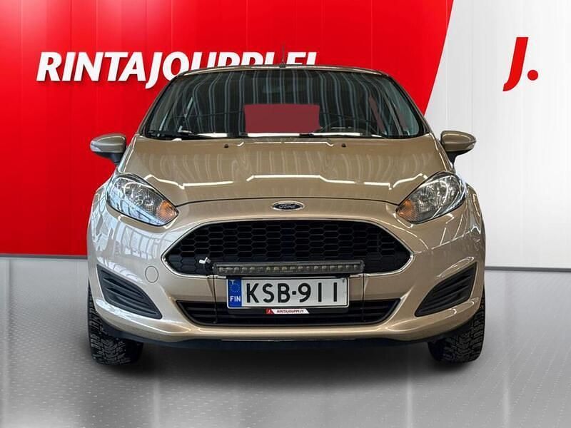 Käytetty Ford Fiesta Trend 80 HP (58 kW) 2016 Ruskea Viistoperä