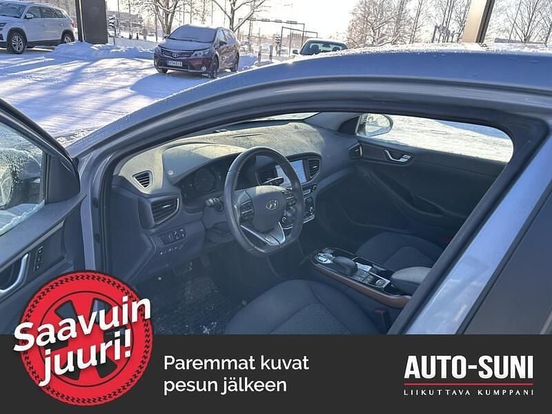 Käytetty Hyundai Ioniq Style 88 kW (120 HP) 2018 Hopea Viistoperä