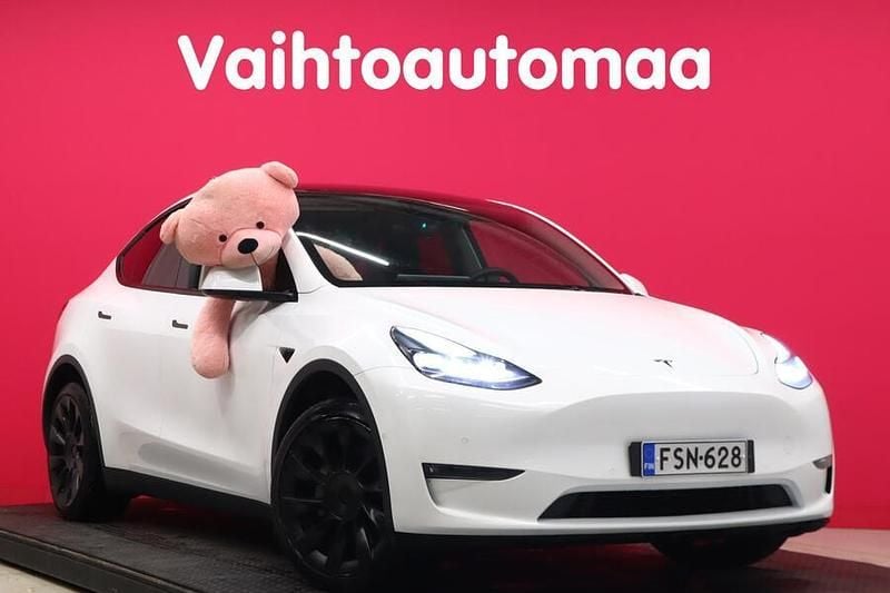 Käytetty 2022 Tesla Model Y Katumaasturi | 30 450 € (Hyvä tarjous) - Kuva 1/2
