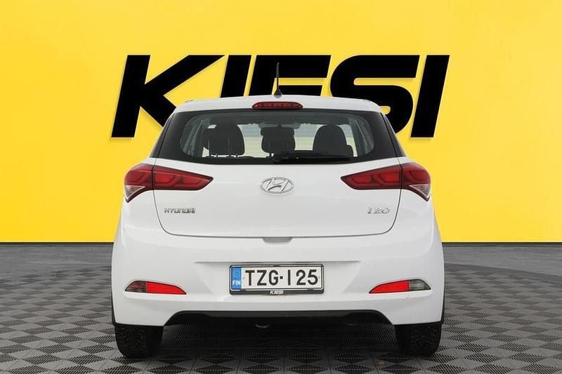 Käytetty Hyundai i20 Classic 75 HP (55 kW) 2016 Viistoperä