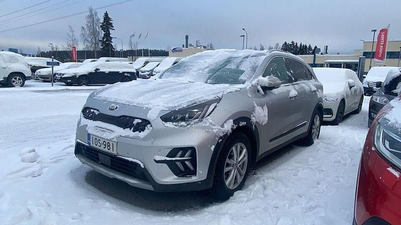 Valkoinen Käytetty 2021 Kia Niro Platinum Katumaasturi | 19 490 € (Perustarjous) - Kuva 1/2