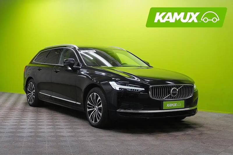 Käytetty Volvo V90 Core 253 HP (186 kW) 2023 Musta Farmari