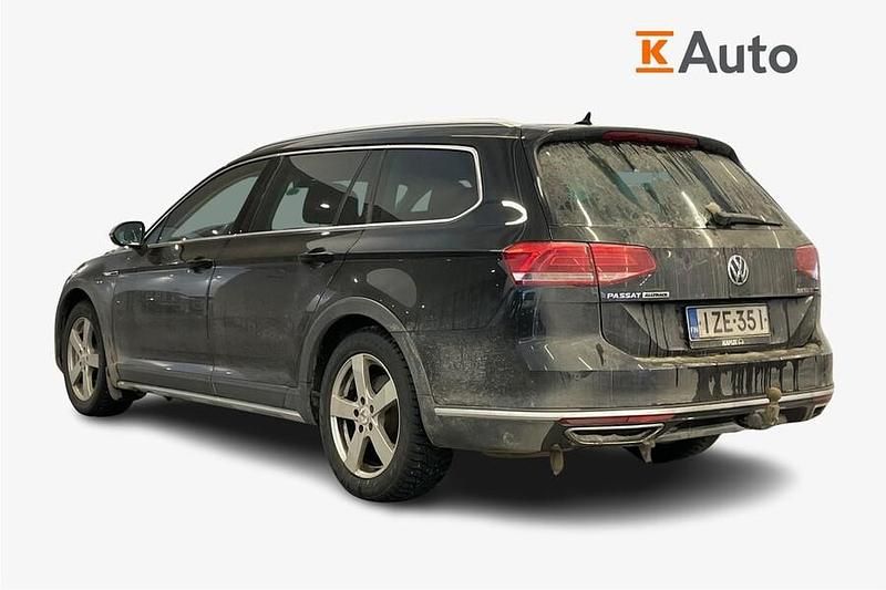 Käytetty VW Passat Alltrack 190 HP (139 kW) 2017 Musta Farmari