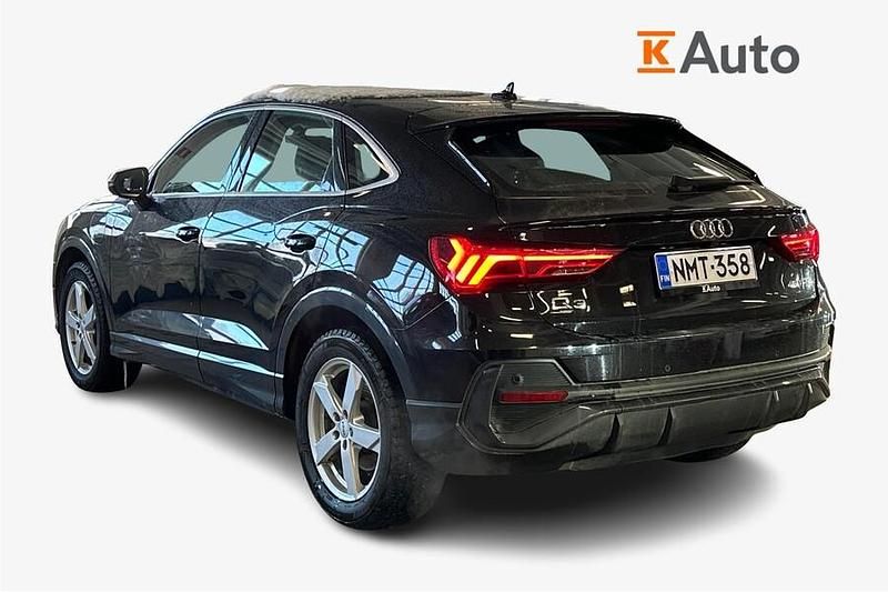 Käytetty Audi Q3 Sportback 245 HP (180 kW) 2023 Musta Katumaasturi