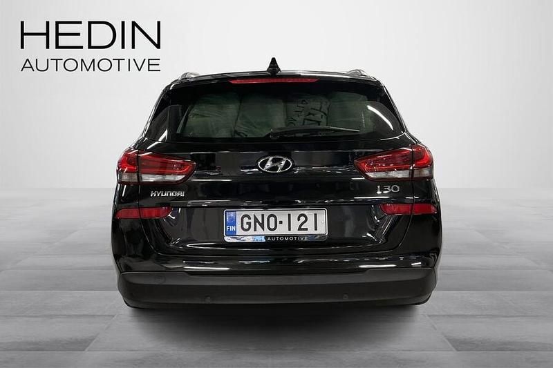 Käytetty Hyundai i30 Sport 140 HP (102 kW) 2019 Musta Farmari