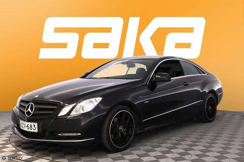 Käytetty Mercedes E220 170 HP (125 kW) 2011 Coupe - kaksiovinen