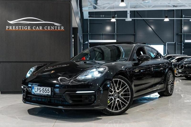 Käytetty 2021 Porsche Panamera Sedan | 81 900 € - Kuva 1/3