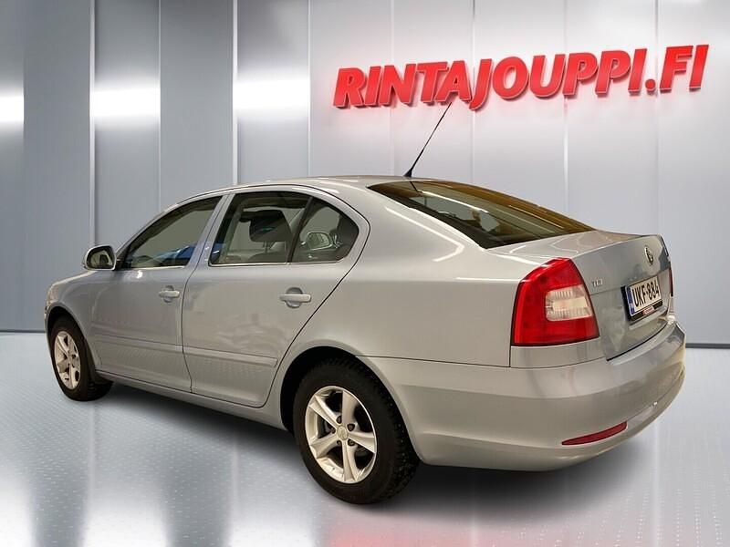 Käytetty Skoda Octavia Elegance 105 HP (77 kW) 2010 Viistoperä
