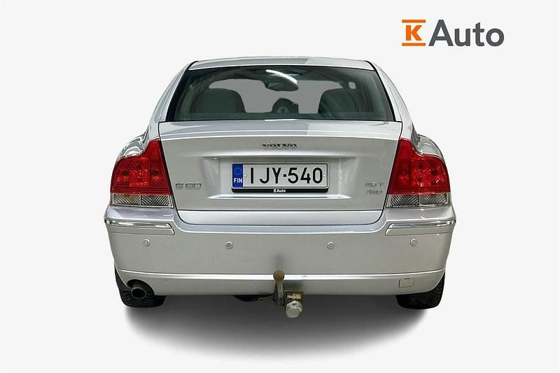 Käytetty Volvo S60 Summum 209 HP (153 kW) 2006 Harmaa Sedan
