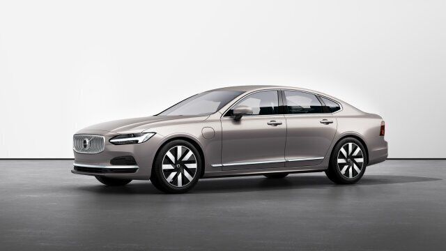 Käytetty 2020 Volvo S90 Momentum Sedan | 70 930 € - Kuva 1/1