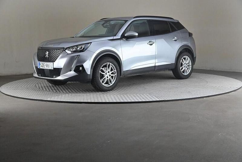 Käytetty Peugeot 2008 Allure 131 HP (96 kW) 2021 Katumaasturi