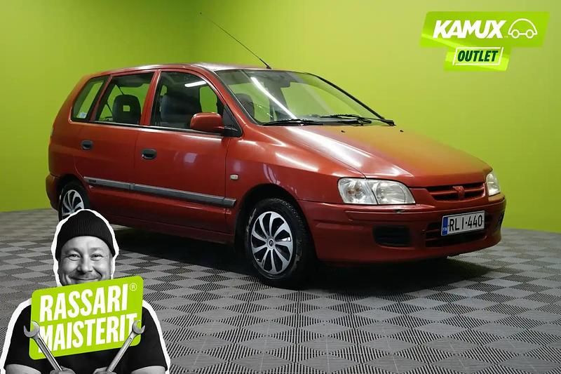Käytetty Mitsubishi Space Star 98 HP (72 kW) 2002 Punainen Tila-auto