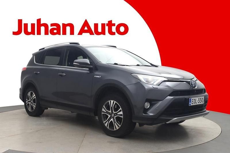 Käytetty Toyota RAV4 Hybrid Active 155 HP (114 kW) 2017 Harmaa Katumaasturi
