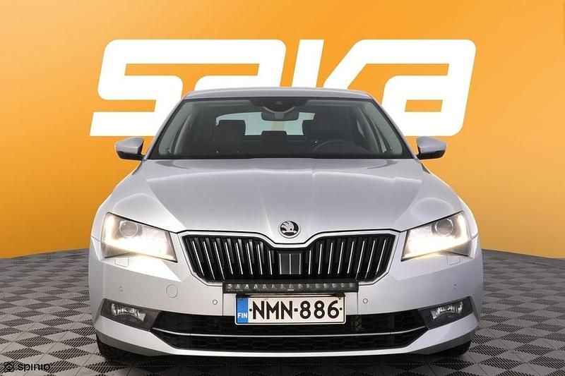 Käytetty Skoda Superb LAURIN & KLEMENT 280 HP (205 kW) 2018 Sedan
