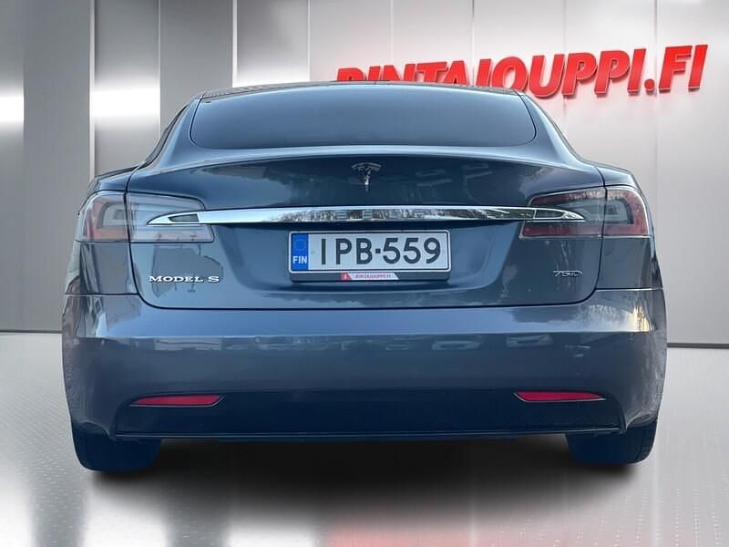 Käytetty Tesla Model S 244 kW (332 HP) 2017 Viistoperä