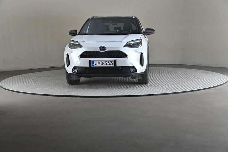 Käytetty Toyota Yaris Cross 116 HP (85 kW) 2022 Katumaasturi