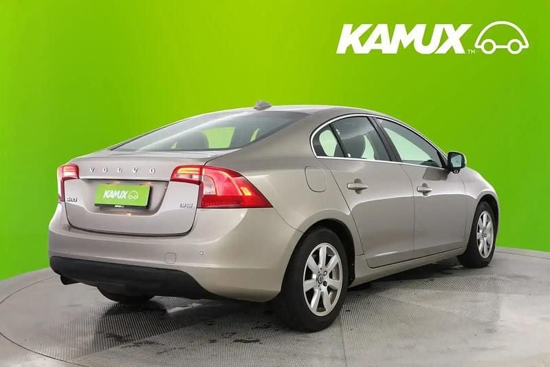 Käytetty Volvo S60 Business Edition 163 HP (119 kW) 2011 Hopea / harmaa Sedan