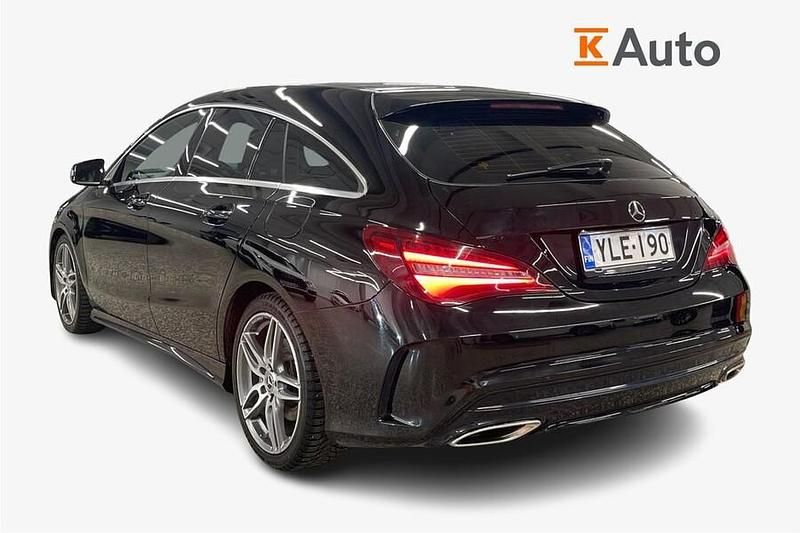 Käytetty Mercedes A180 AMG 122 HP (89 kW) 2019 Musta Farmari