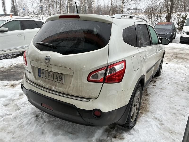 Käytetty Nissan Qashqai +2 Tekna 141 HP (103 kW) 2013 Katumaasturi