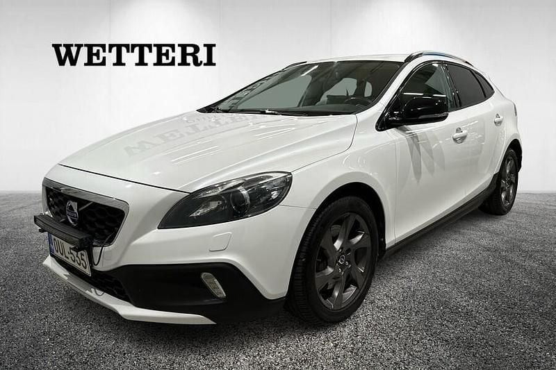 Valkoinen Käytetty 2013 Volvo V40 Business Edition Viistoperä | 14 490 € (Kallis) - Kuva 1/4
