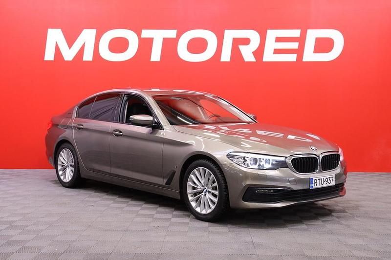 Käytetty 2019 BMW 530e Sport Line Sedan | 22 480 € (Perustarjous) - Kuva 1/3