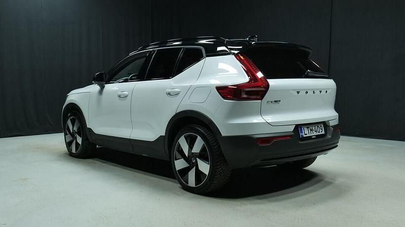 Käytetty Volvo EX40 Ultra 300 kW (408 HP) 2025 Valkoinen Katumaasturi