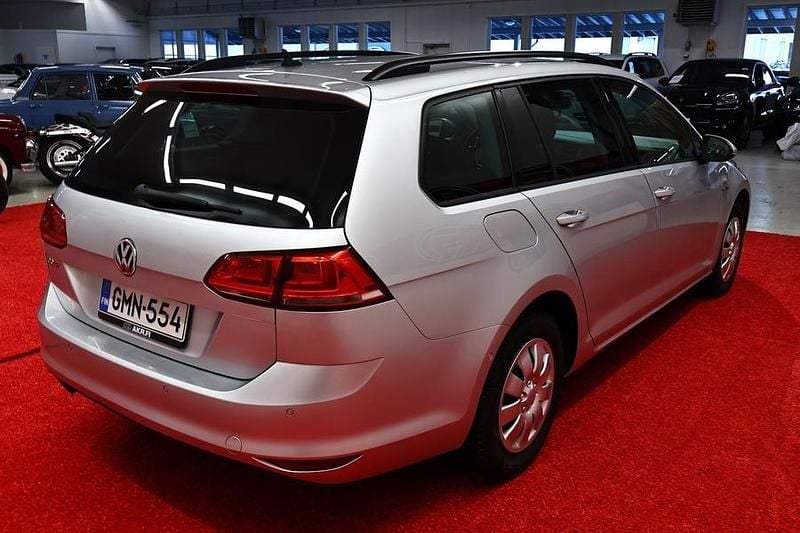 Käytetty VW Golf VII Cup 110 HP (80 kW) 2015 Hopea Farmari
