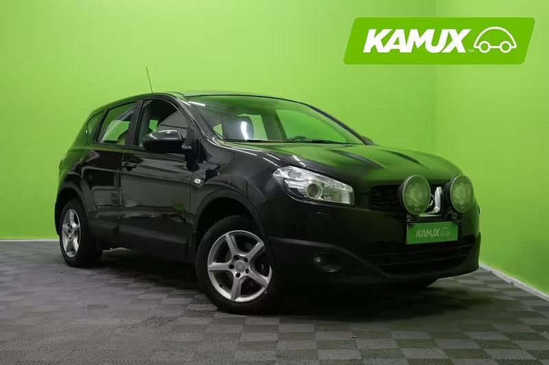 Käytetty Nissan Qashqai N-Connecta 215 HP (158 kW) 2011 Valkoinen Katumaasturi