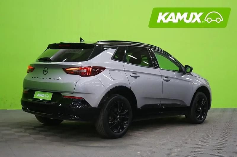 Käytetty Opel Grandland X GS Line 131 HP (96 kW) 2022 Hopea / harmaa Katumaasturi