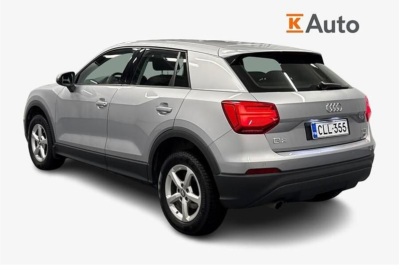 Käytetty Audi Q2 Business Plus 116 HP (85 kW) 2018 Hopea Katumaasturi