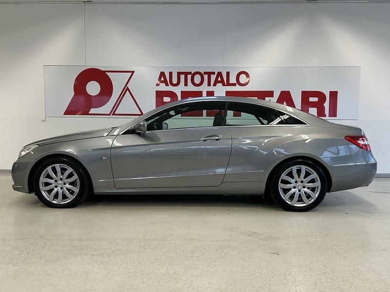 Käytetty Mercedes E250 204 HP (150 kW) 2009 Harmaa Coupe - kaksiovinen
