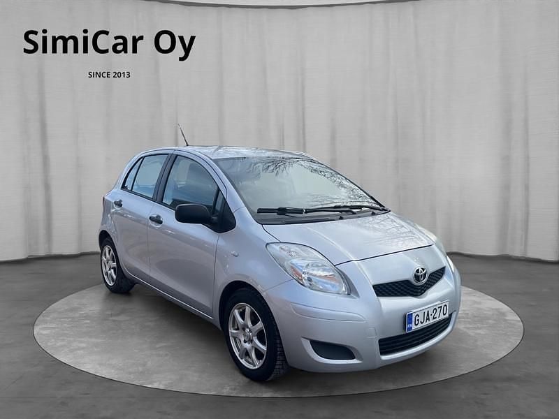 Käytetty 2010 Toyota Yaris Terra Viistoperä | 4 850 € (Hyvä tarjous) - Kuva 1/4