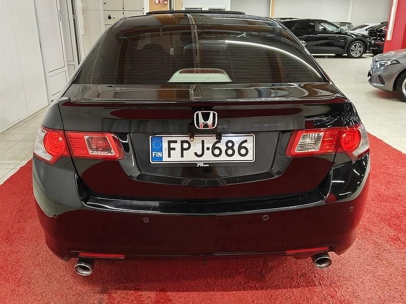 Käytetty Honda Accord Executive 201 HP (147 kW) 2009 Sedan