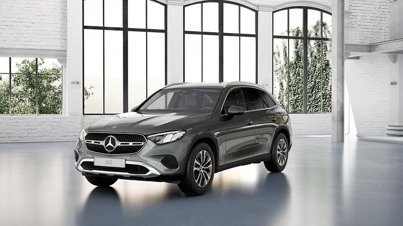 Käytetty Mercedes GLC220 197 HP (144 kW) 2023 Harmaa Katumaasturi